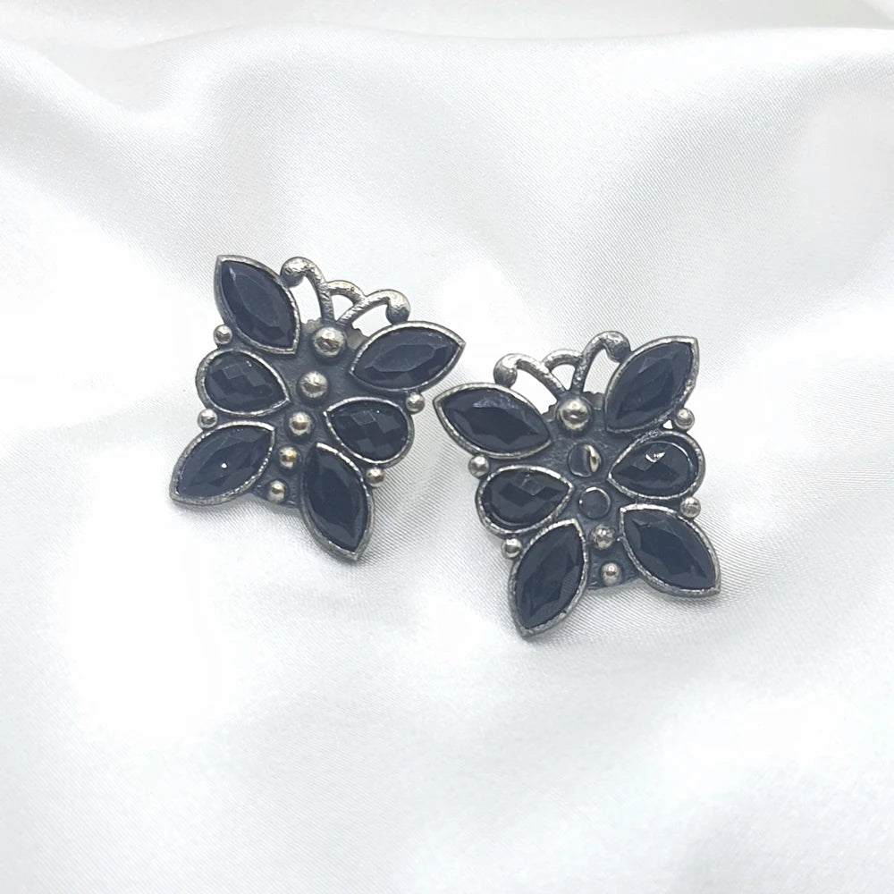 Ekveera silver plated earrings
