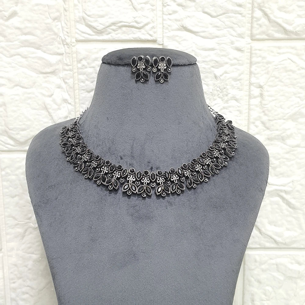 Maahira German Silver Necklace Set