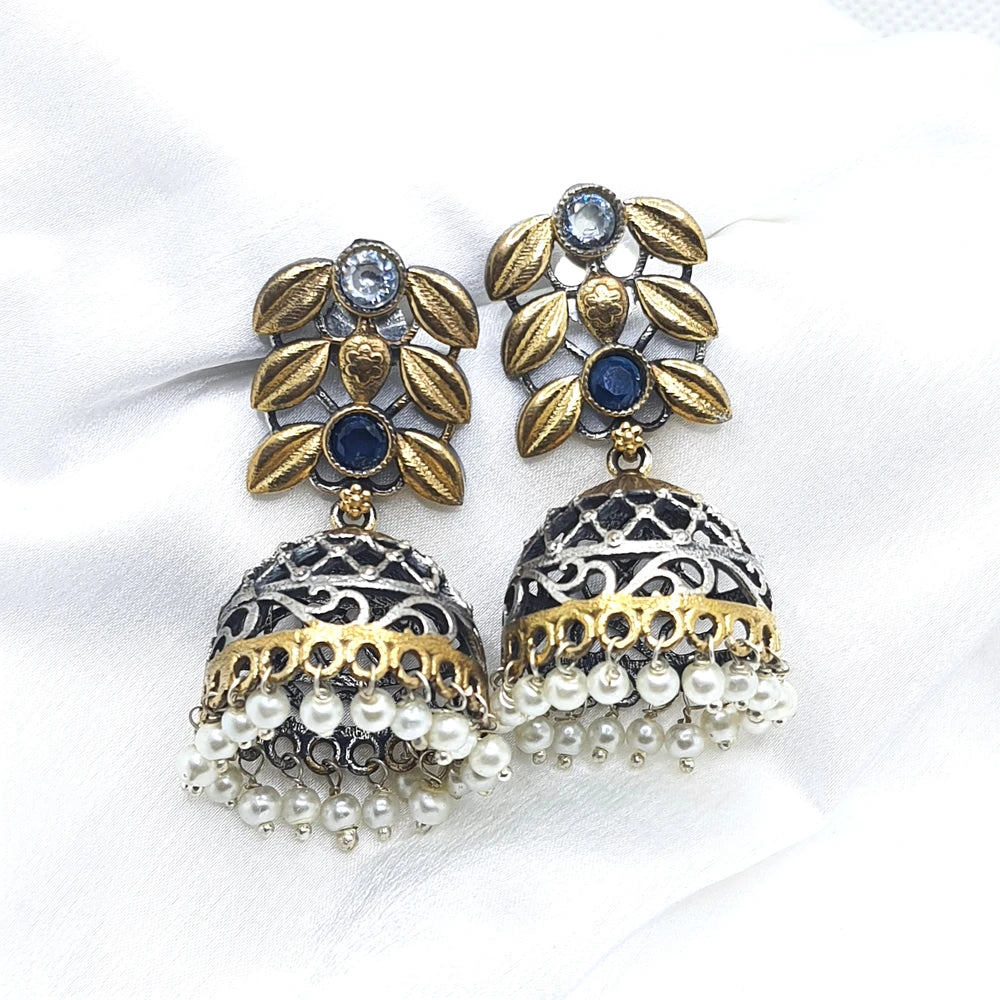 Pavika Gold plated earring