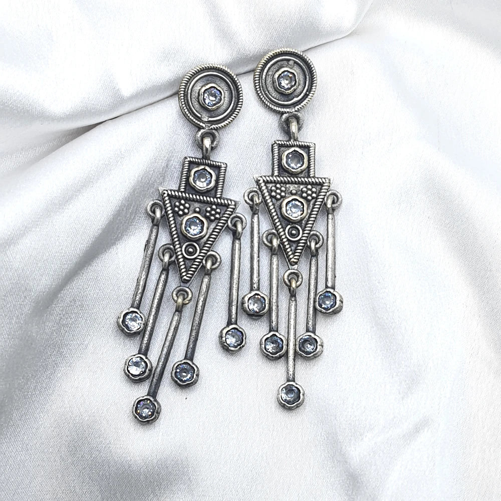 Aarini silver plated earring