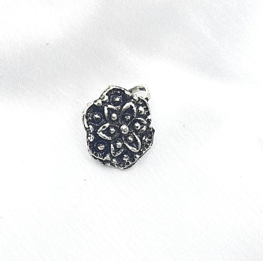 Gail silver plated Nose Pin