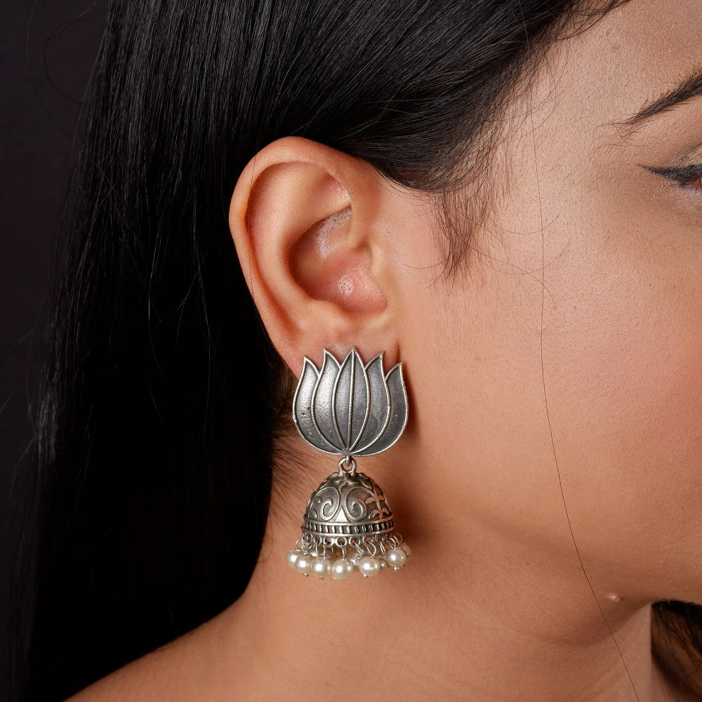 Parnasi Silver earrings