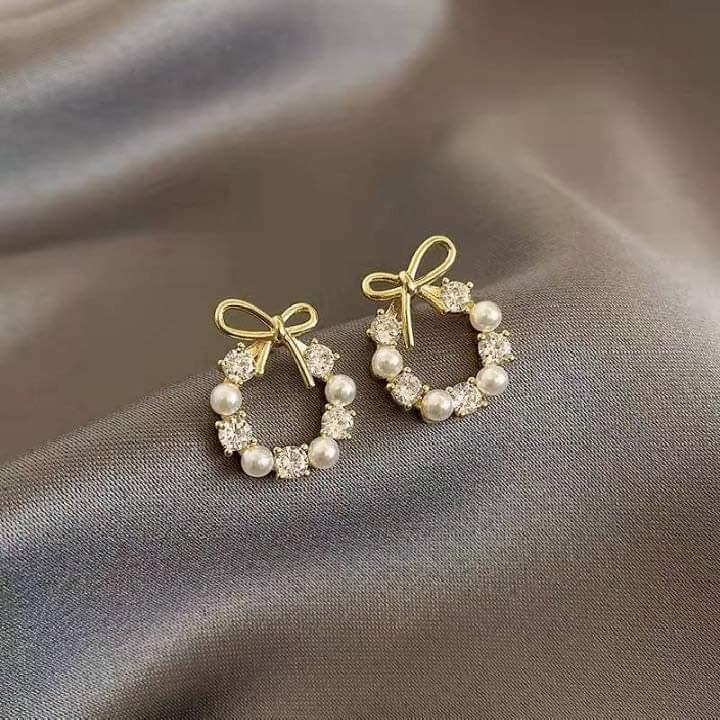Averi Anti-tarnish earrings