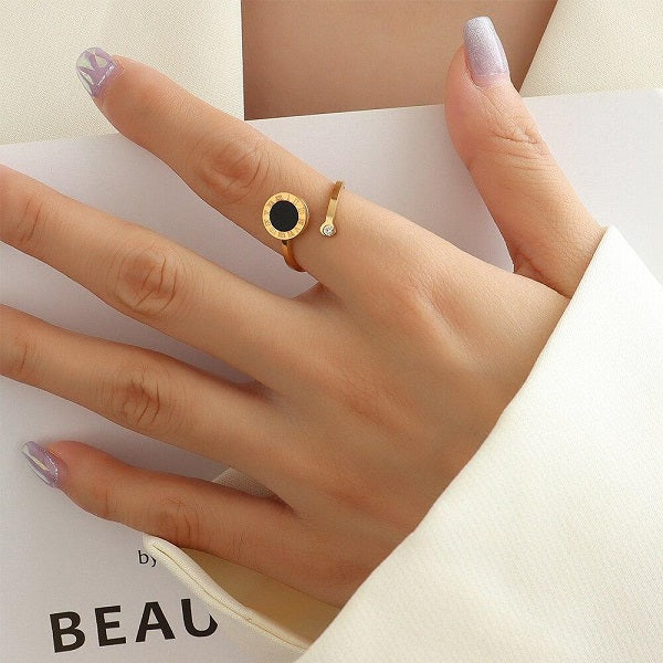 Nora Adjustable Ring