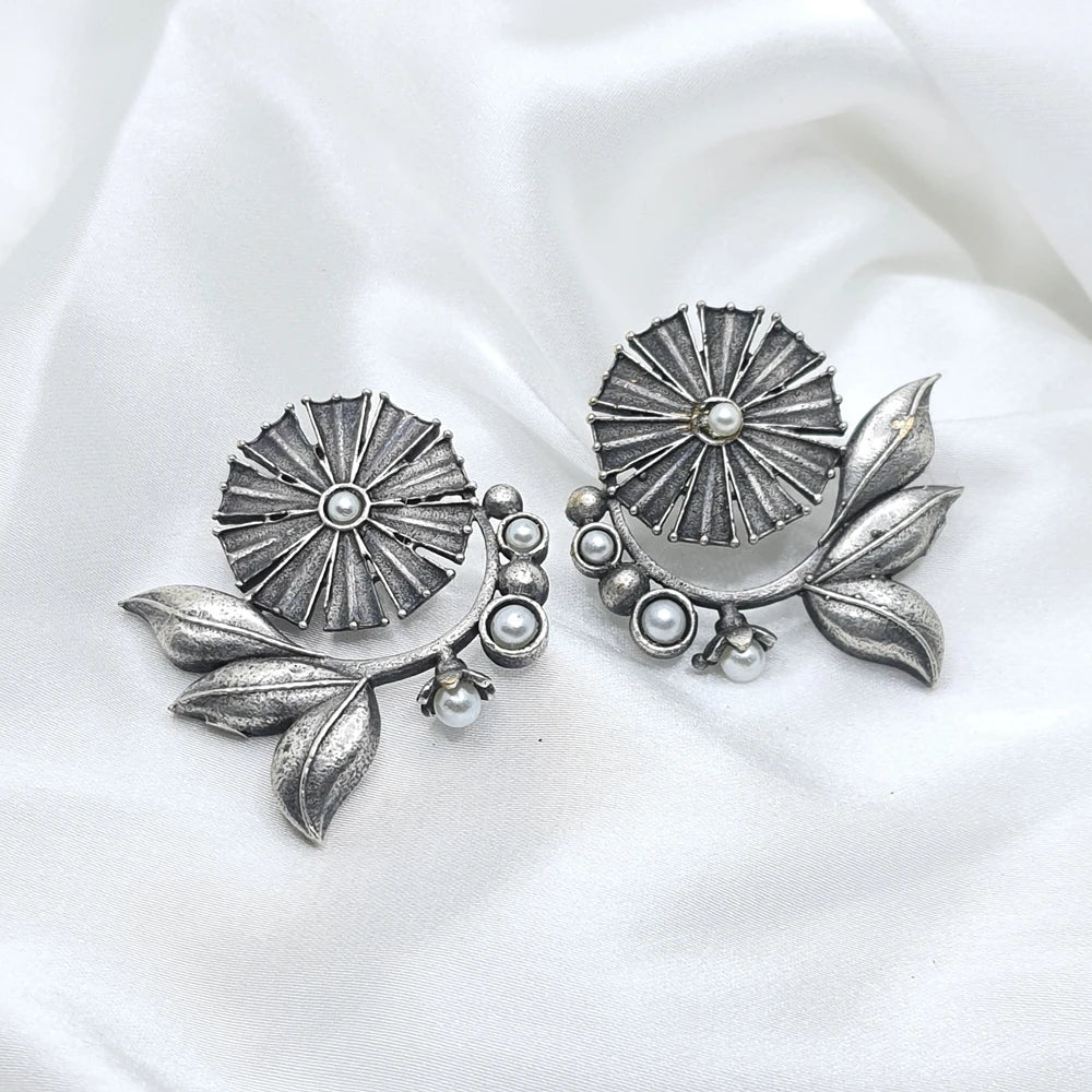 Aadvika silver plated earring