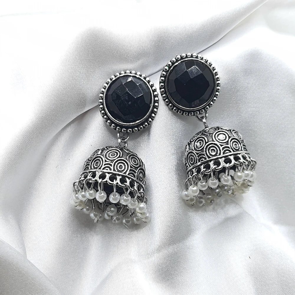 Aarvi silver plated earring