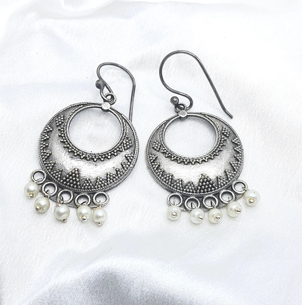 Madhavi silver plated Hook
