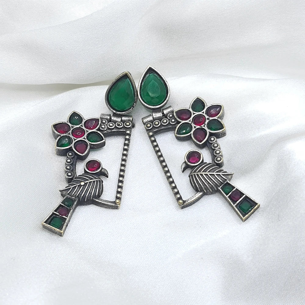 Dilreet Silver Plated Earring