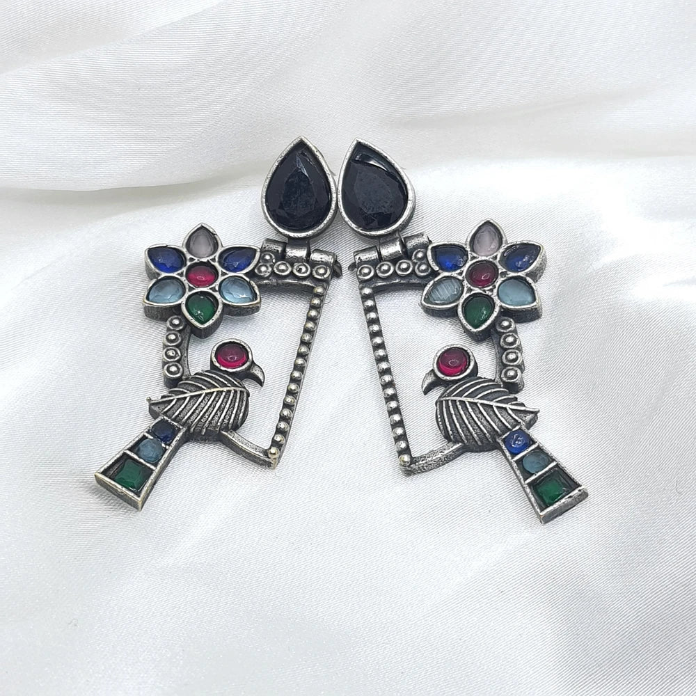 Dilreet Silver Plated Earring
