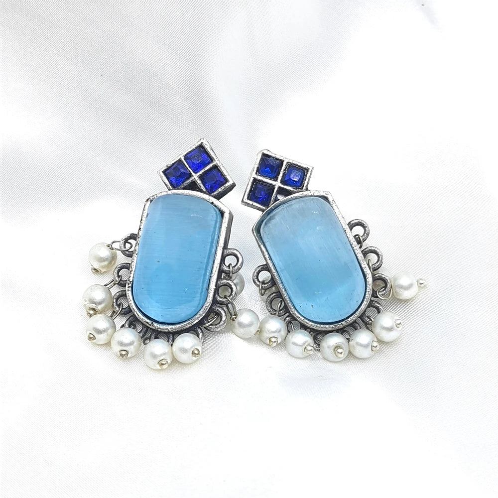 Aravi Silver Earrings