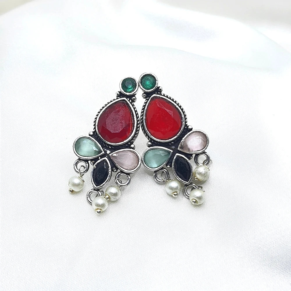 Bhuvi Earrings With Pearls