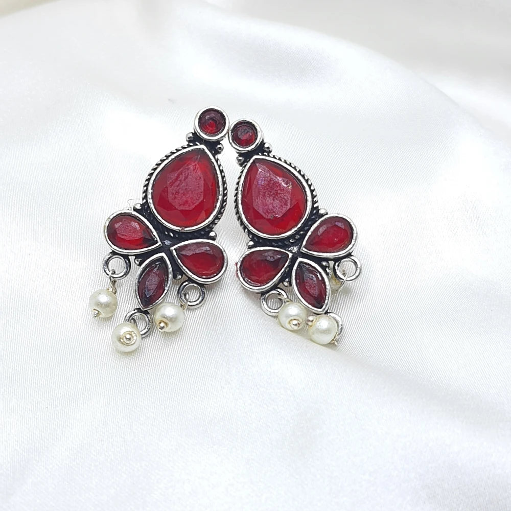 Bhuvi Earrings With Pearls