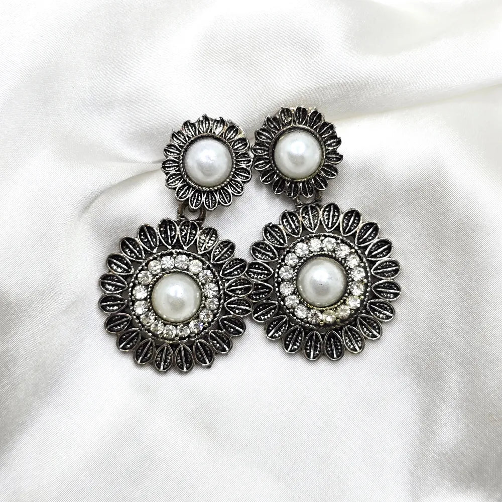 Eshani silver plated Earring