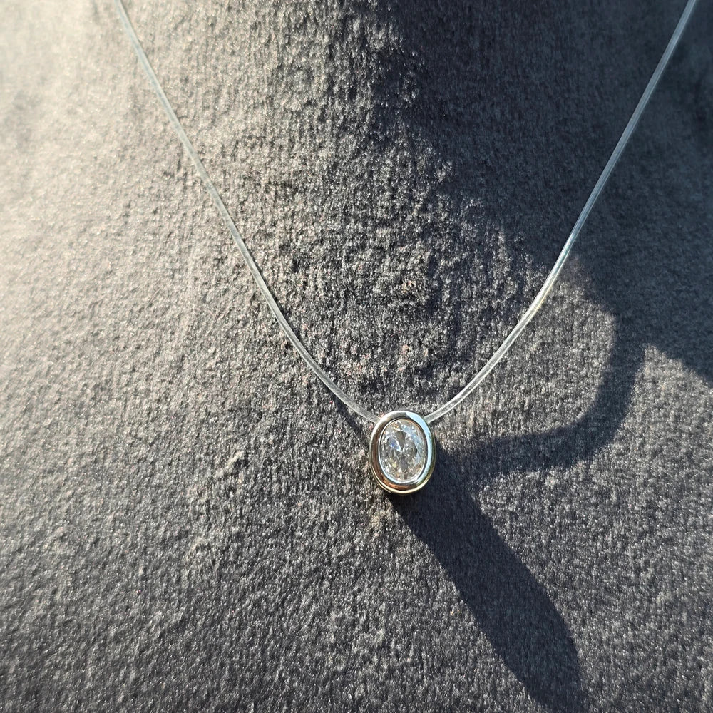 Oval Solidtare Pendant Invisible Chain