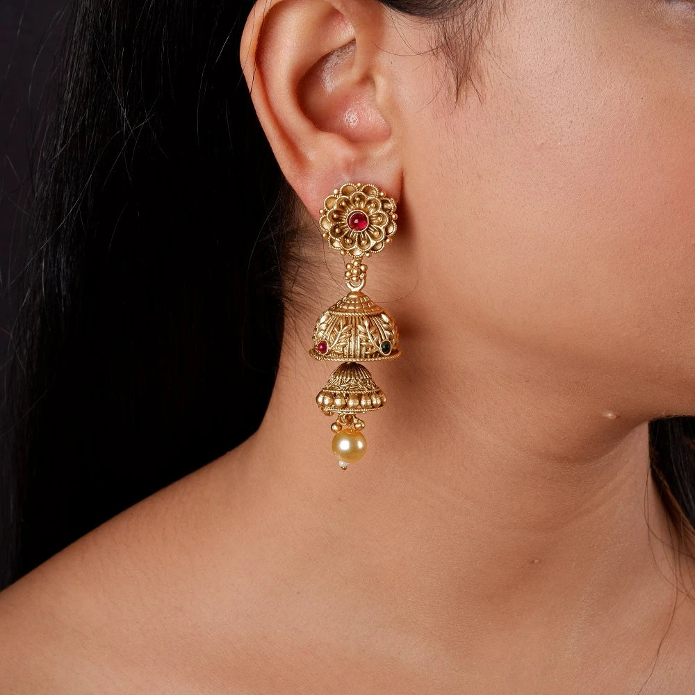 Idika Gold earrings
