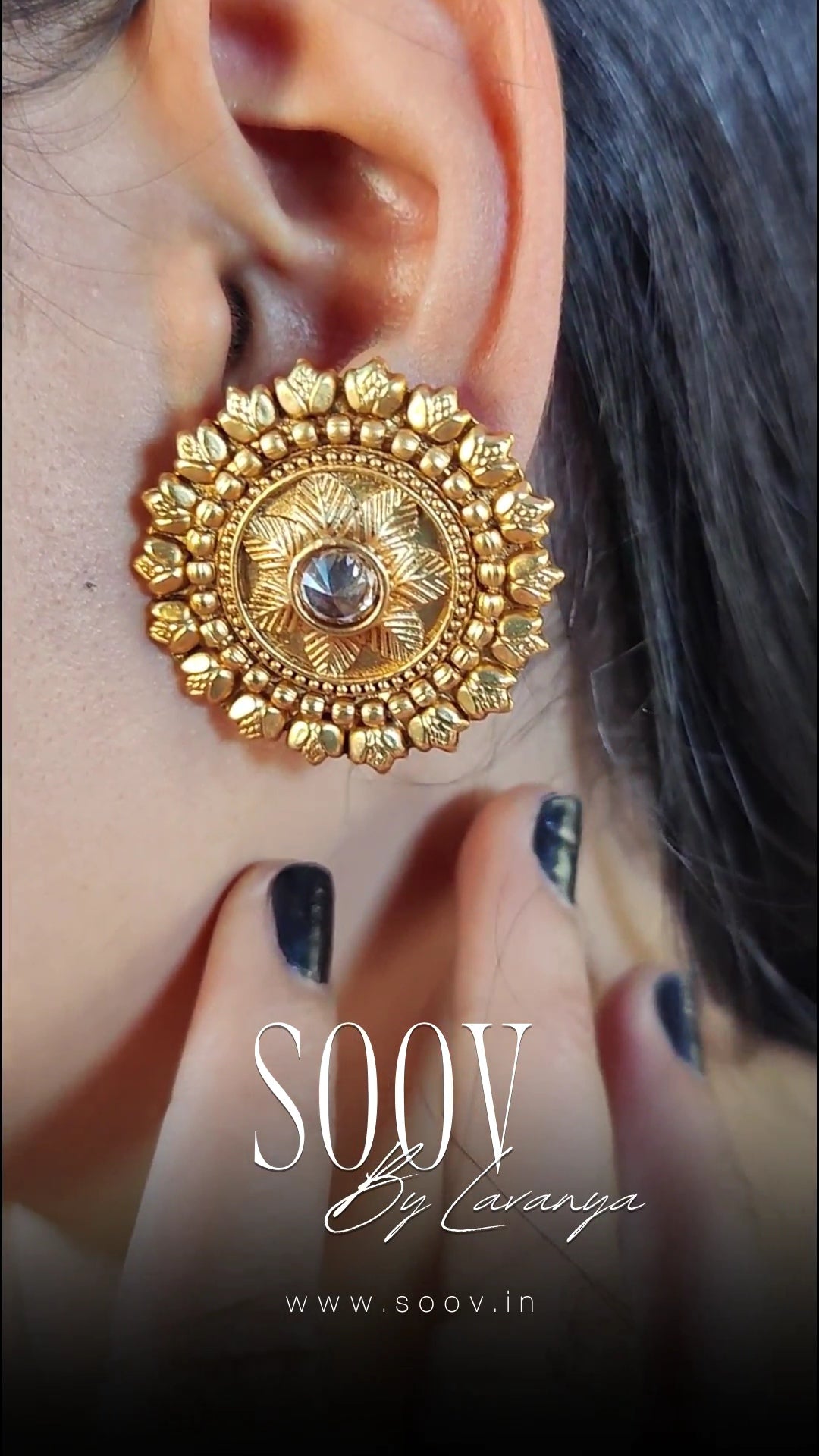 Sharnya gold earrings