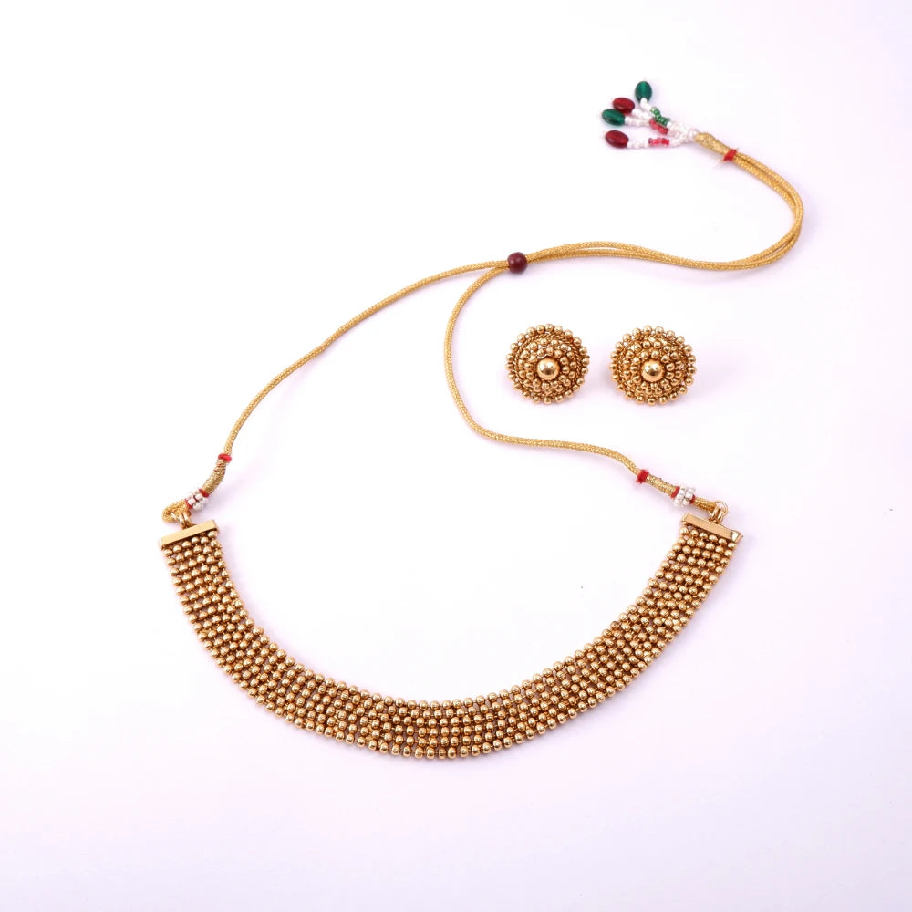 Mrunali Gold necklace set