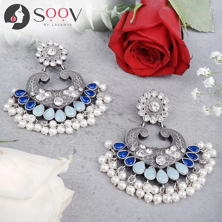 Vyakhya silver earrings