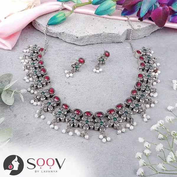Prasoon Silver necklace set