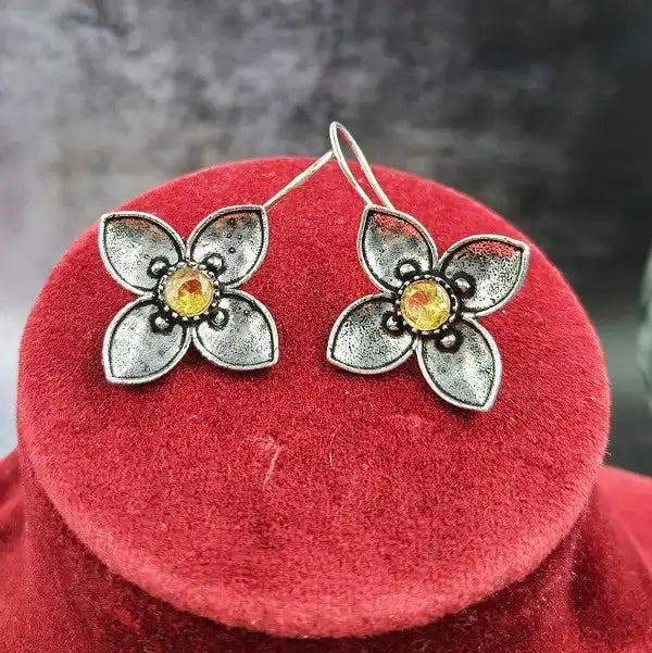 Yaashi silver earrings